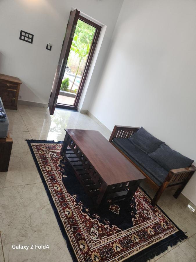 Mirra Alfassa Villa Auroville Extérieur photo
